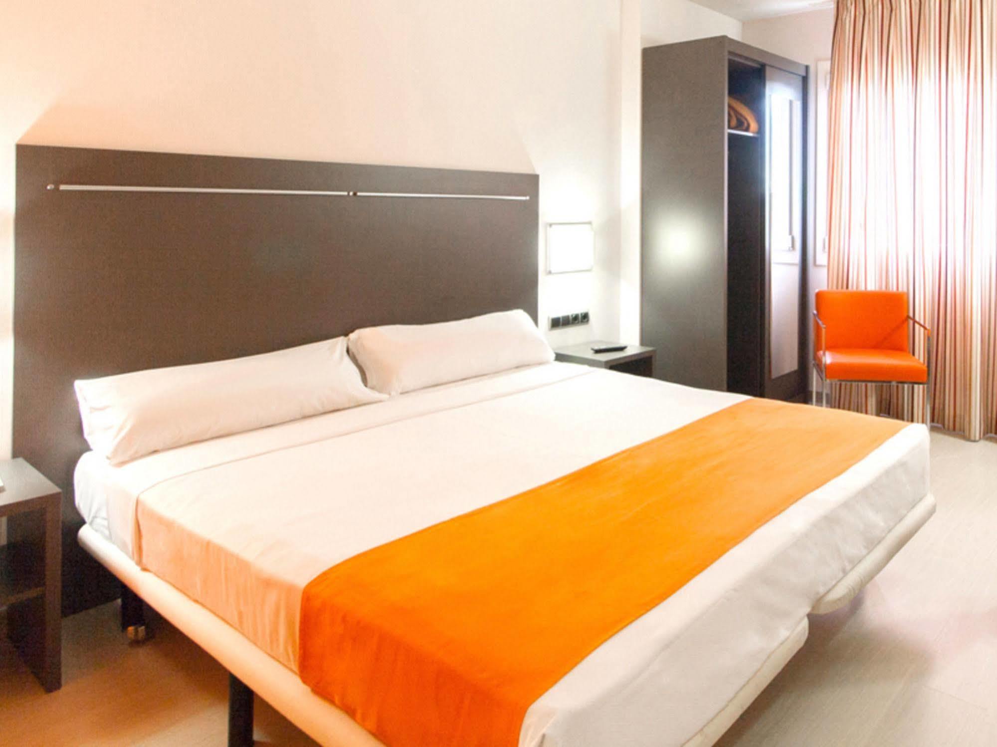 B&B Hotel Barcelona Rubí Kültér fotó